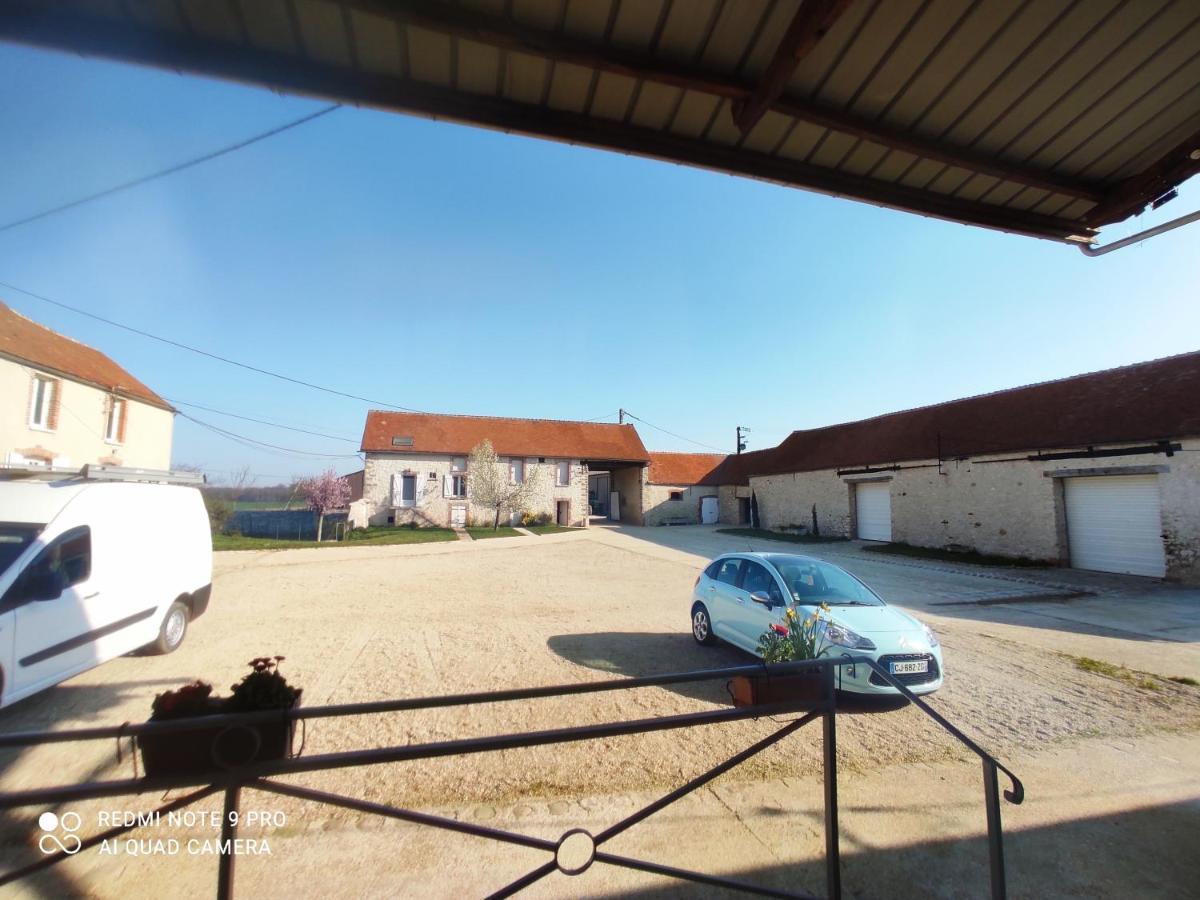 Chambre D'Hotes Le Domaine Des Hirondelles Champcenest Экстерьер фото
